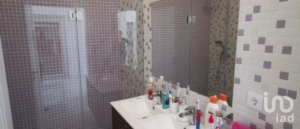 House T3 in Mexilhoeira Grande of 292 m²