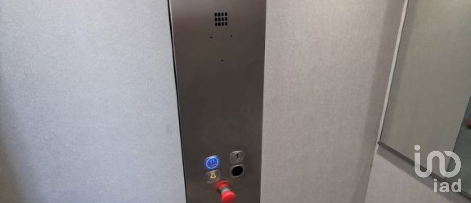 House T3 in Mexilhoeira Grande of 292 m²