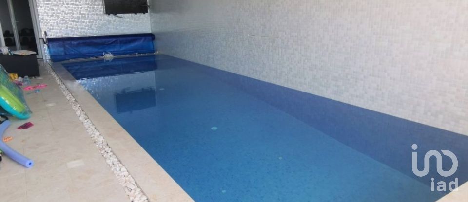 House T3 in Mexilhoeira Grande of 292 m²