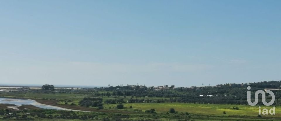 House T3 in Mexilhoeira Grande of 292 m²