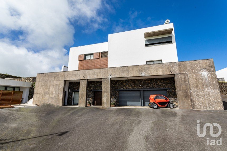 House T4 in São Vicente Ferreira of 495 m²