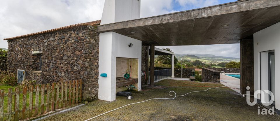 Casa / Villa T4 em São Vicente Ferreira de 495 m²