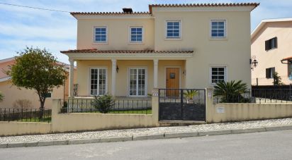 Casa / Villa T4 em Miranda do Corvo de 371 m²