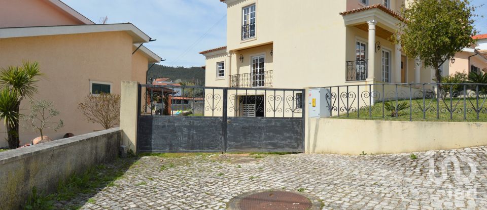 Maison T4 à Miranda do Corvo de 371 m²