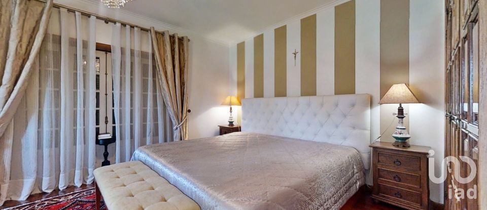 House T4 in Nogueira do Cravo e Pindelo of 309 m²