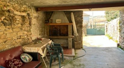 House T4 in Penas Roias of 170 m²