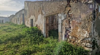 Maison T0 à Luz de Tavira e Santo Estêvão de 425 m²