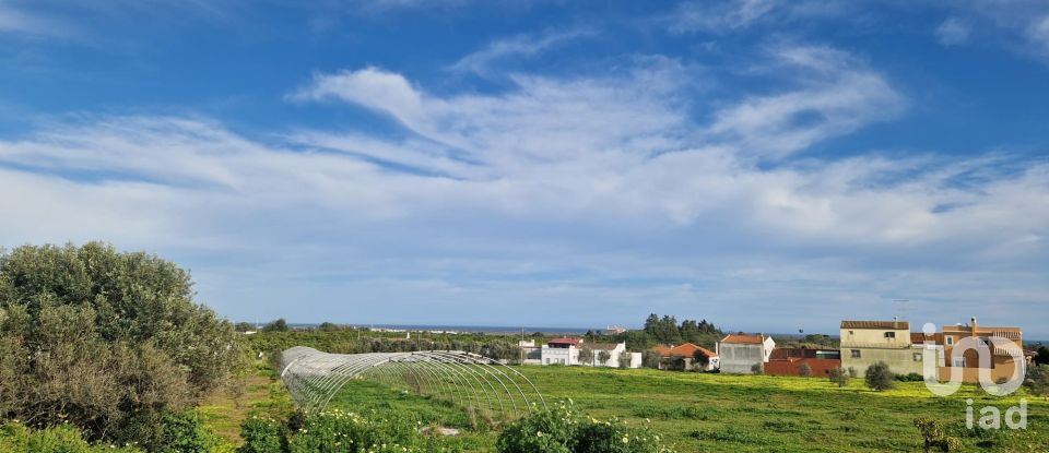 Maison T0 à Luz de Tavira e Santo Estêvão de 425 m²