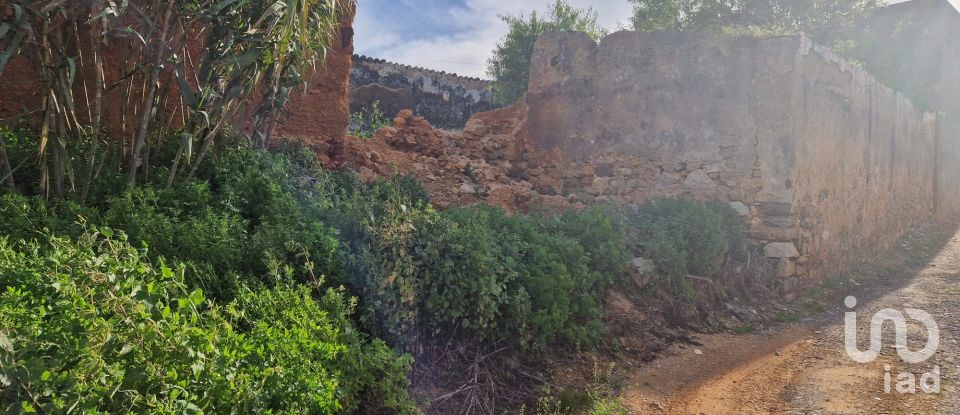 Maison T0 à Luz de Tavira e Santo Estêvão de 425 m²