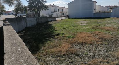 Terrain à Aguiar de 553 m²