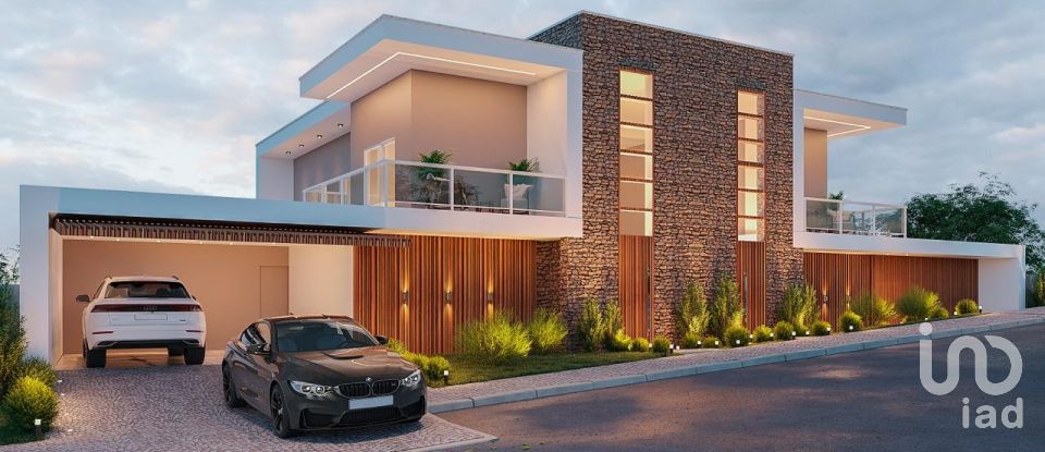 Maison T4 à Castelo do Neiva de 192 m²