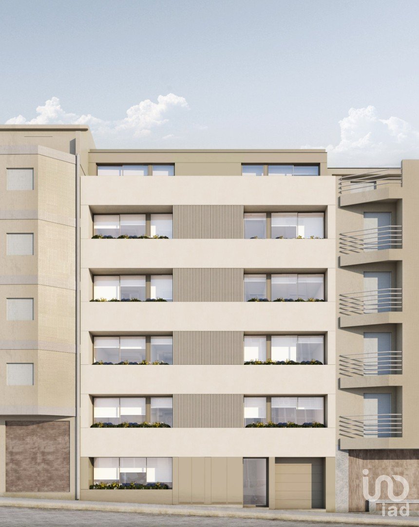 Apartment T2 in Bonfim of 82 m²