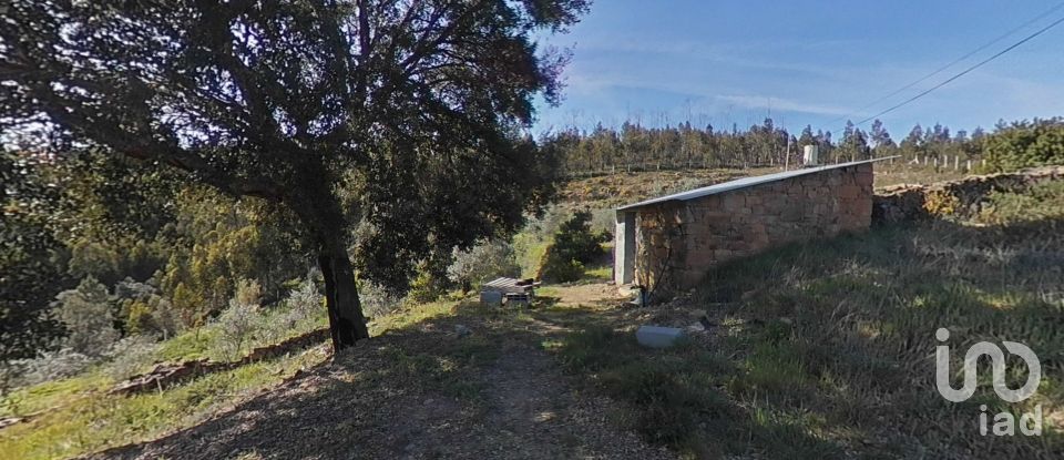 Terrain à Troviscal de 6 715 m²