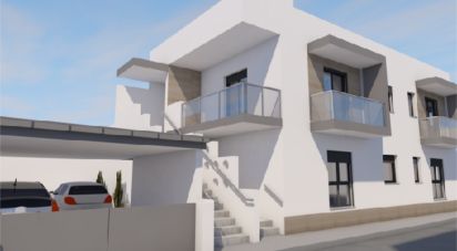 Maison T0 à Maceira de 205 m²