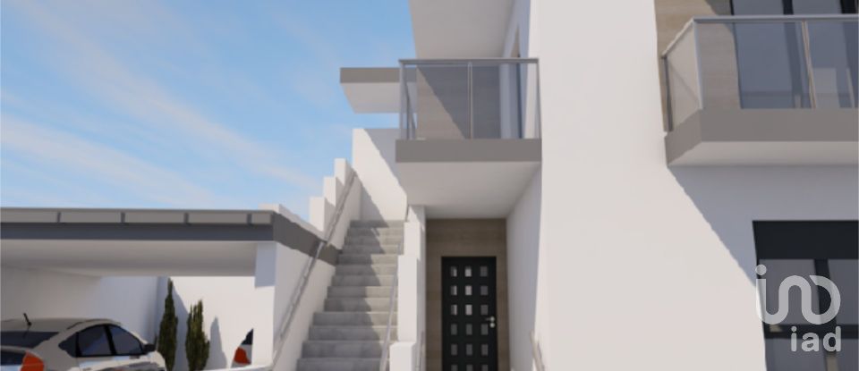 Casa / Villa T0 em Maceira de 205 m²