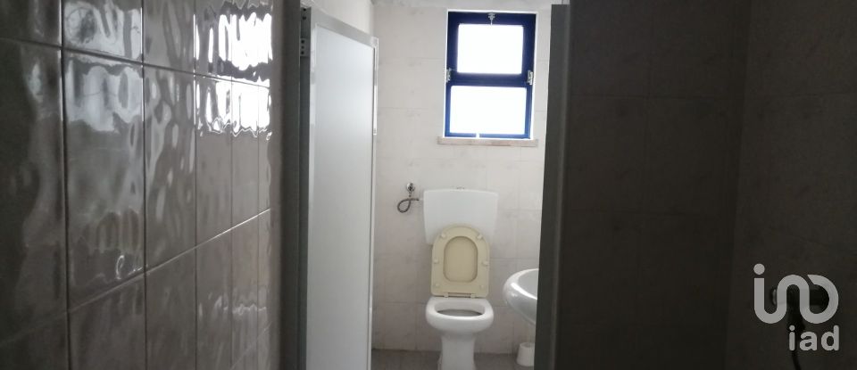 Murs commerciaux à Arega de 480 m²