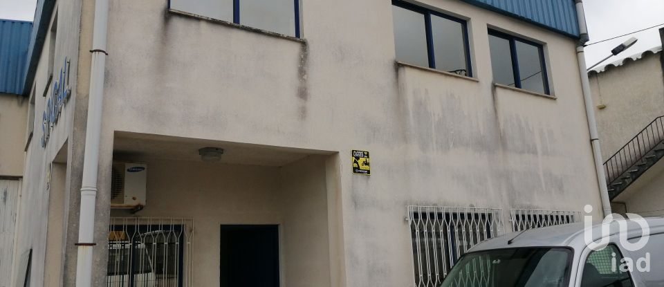 Murs commerciaux à Arega de 480 m²