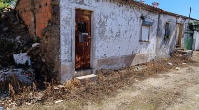 Maison de village T2 à Serra e Junceira de 128 m²