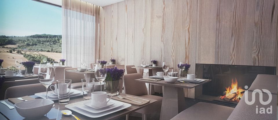 Retail property in Vila de Ala of 221,625 m²