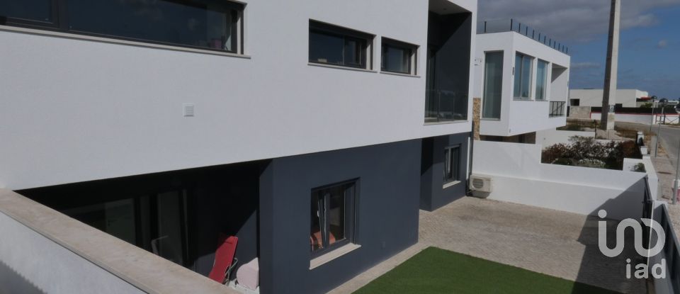 Habitação T5 em Sesimbra (Castelo) de 146 m²