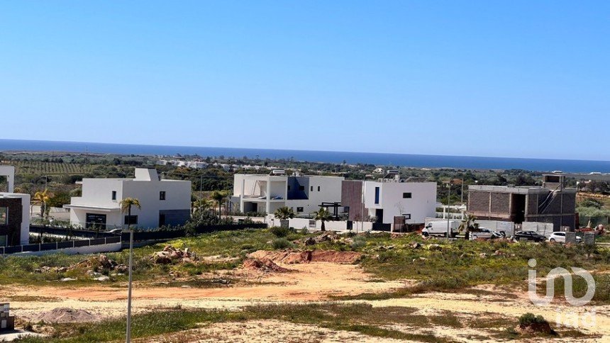 Land in Alcantarilha e Pêra of 1,219 m²