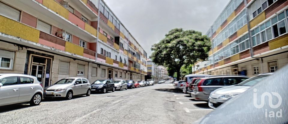 Block of flats in Águas Livres of 546 m²