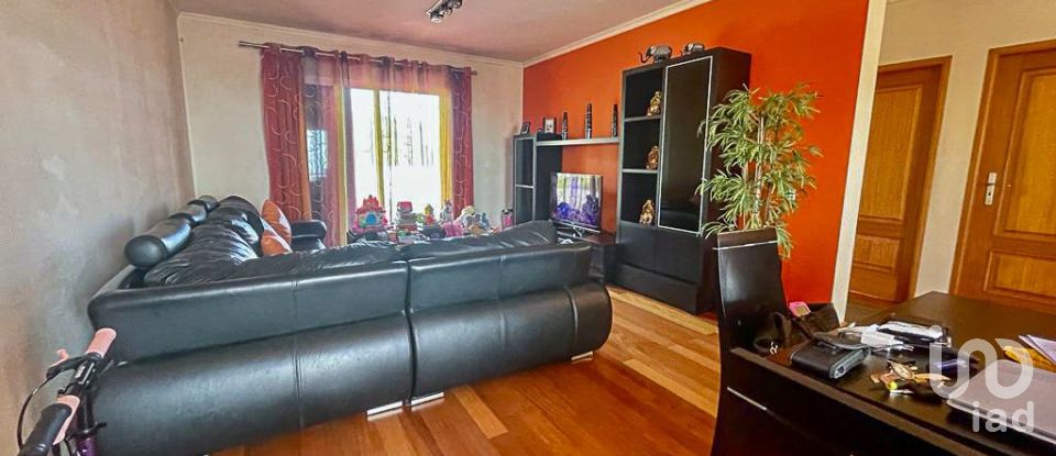 House T3 in Gaula of 255 m²
