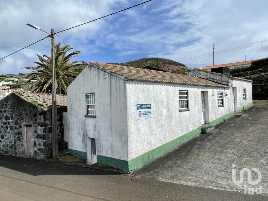 Maison T2 à Velas (São Jorge) de 190 m²
