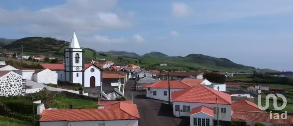 Maison T2 à Velas (São Jorge) de 190 m²