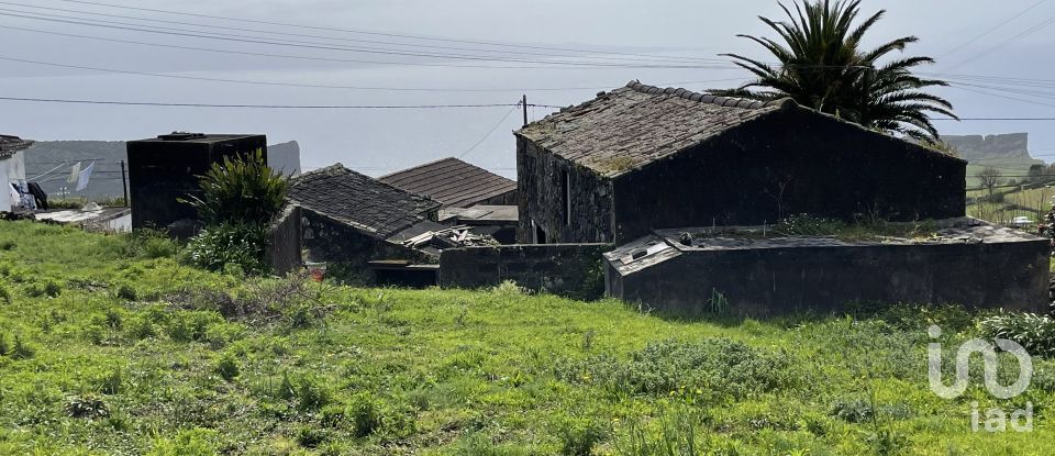 Maison T2 à Velas (São Jorge) de 190 m²