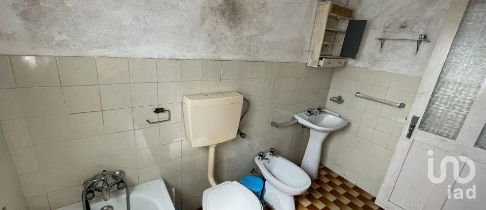 Maison T2 à Velas (São Jorge) de 190 m²