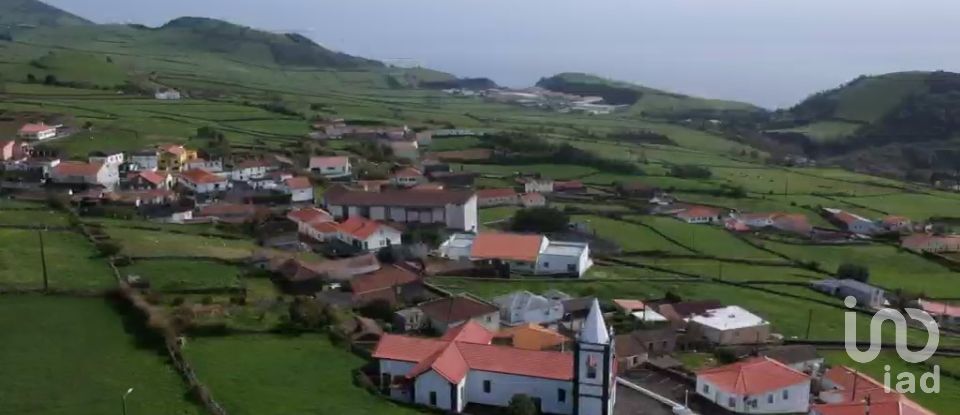 Maison T2 à Velas (São Jorge) de 190 m²