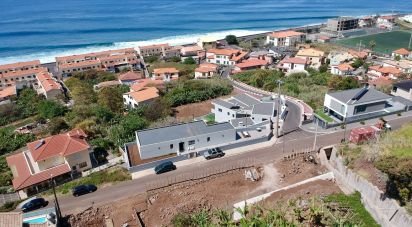 House T4 in Paul Do Mar of 869 m²