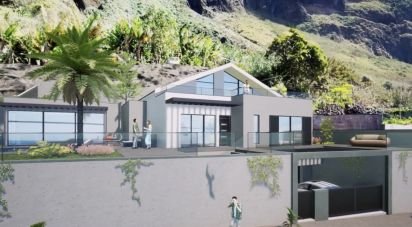 House T4 in Paul Do Mar of 869 m²