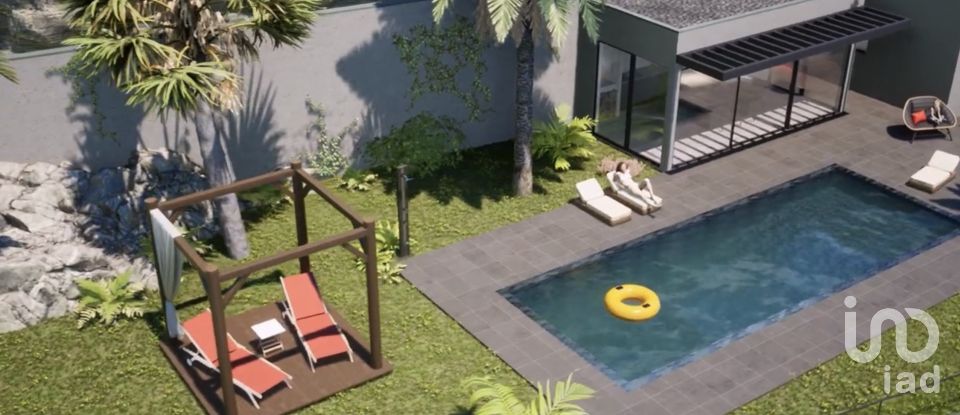 House T4 in Paul Do Mar of 869 m²