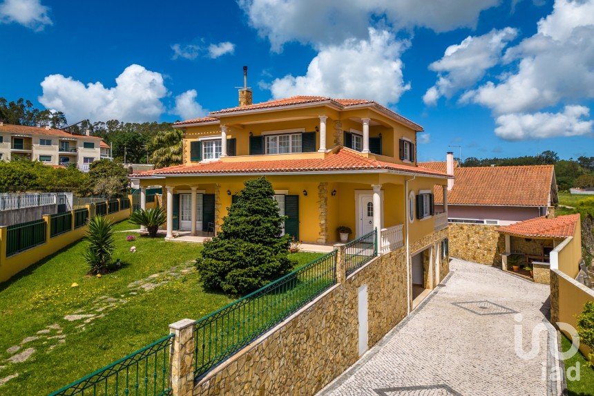 Casa / Villa T4 em Turquel de 267 m²