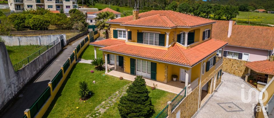 Casa / Villa T4 em Turquel de 267 m²