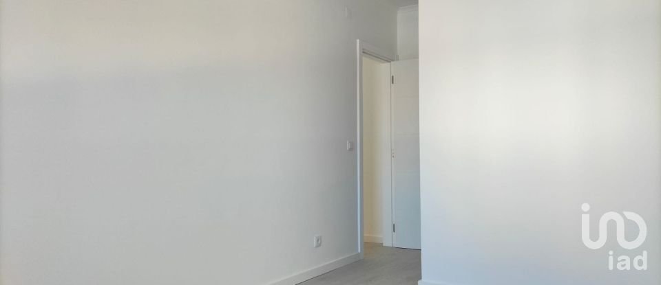Appartement T3 à Queluz e Belas de 73 m²