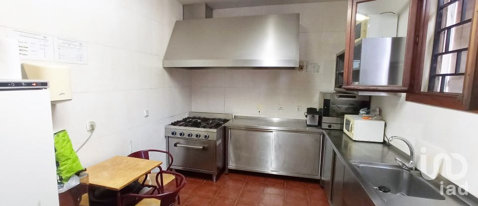 Restaurant in Santa Marta de Portuzelo of 210 m²