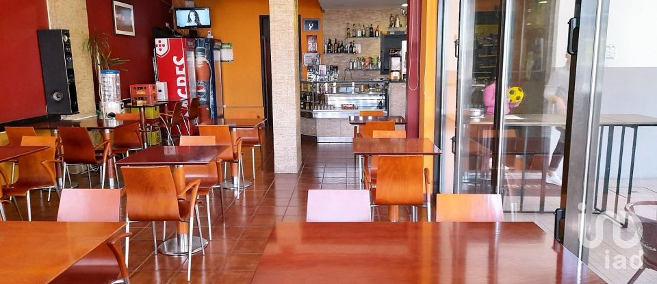 Restaurant in Santa Marta de Portuzelo of 210 m²