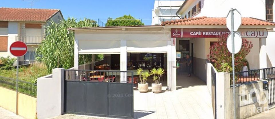 Restaurant in Santa Marta de Portuzelo of 210 m²