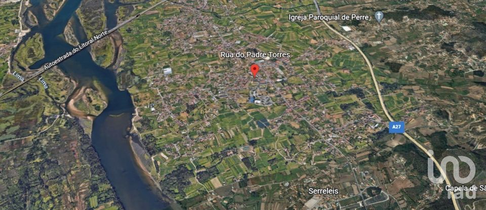 Restaurant in Santa Marta de Portuzelo of 210 m²