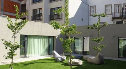 Bâtiment à Cedofeita, Santo Ildefonso, Sé, Miragaia, São Nicolau e Vitória de 751 m²