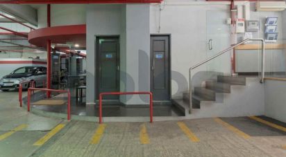 Surface diverse à Avenidas Novas de 690 m²