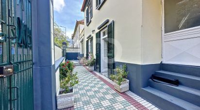 House T4 in Ribeira Brava of 234 m²