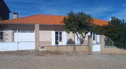 Maison de campagne T3 à Felgar e Souto da Velha de 109 m²