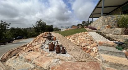 Maison T4 à Santa Catarina da Fonte do Bispo de 424 m²