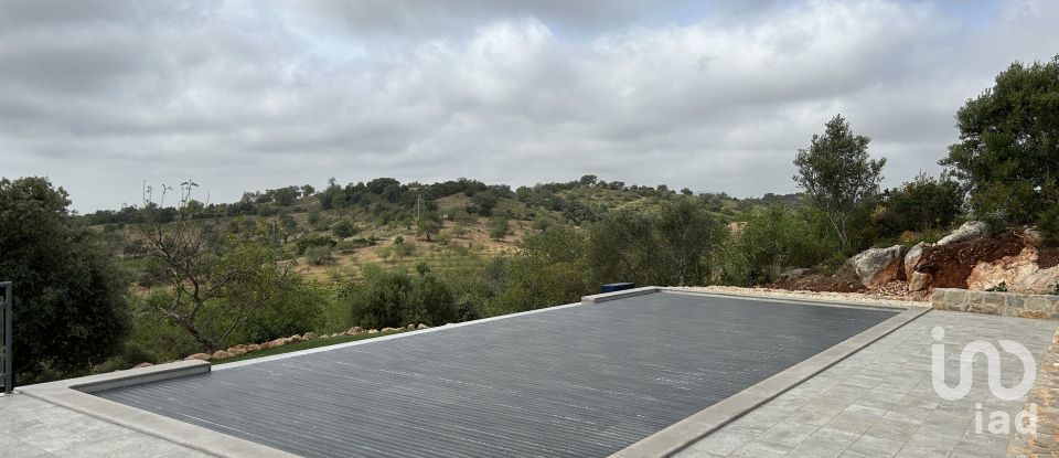 Maison T4 à Santa Catarina da Fonte do Bispo de 424 m²