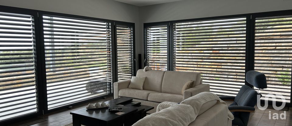 Maison T4 à Santa Catarina da Fonte do Bispo de 424 m²