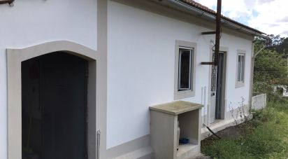 Maison de village T3 à Matas e Cercal de 48 m²